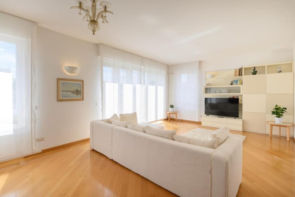 Vittoria Luxury Apartment I Centro Storico Apartment in Treviso
