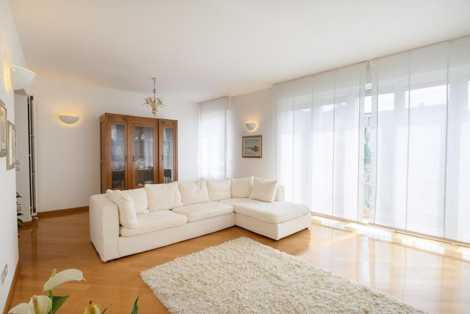 Vittoria Luxury Apartment I Centro Storico Apartment in Treviso