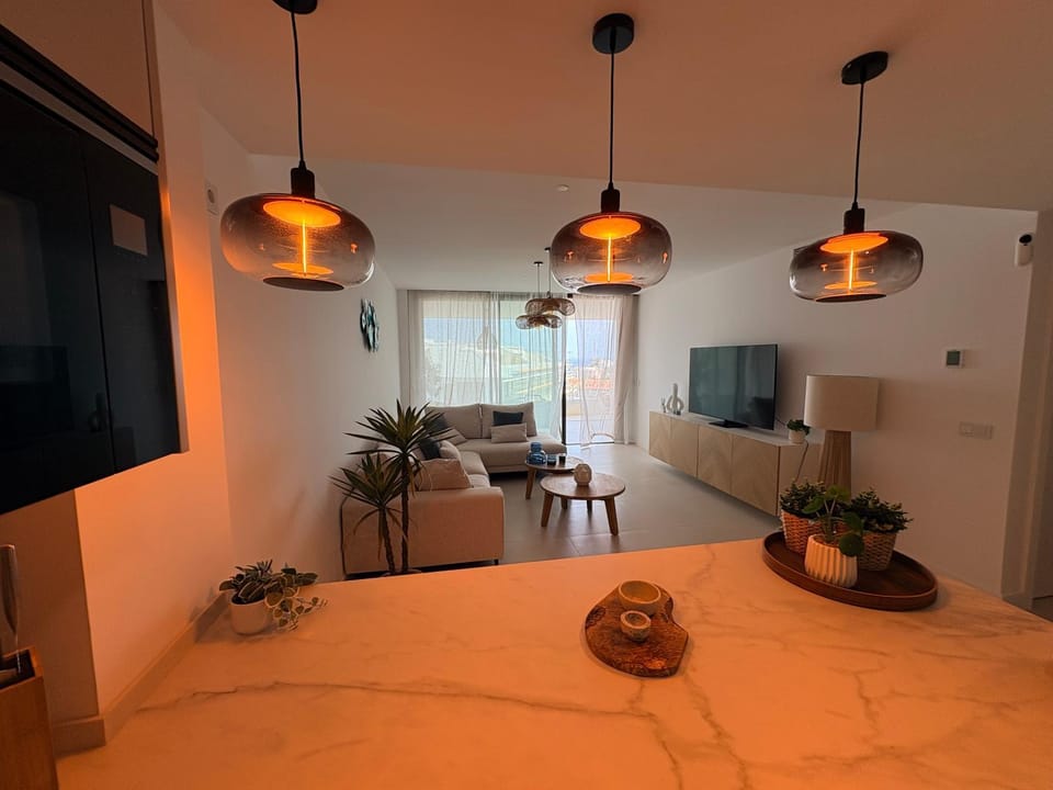 TV and multimedia, Kitchen or kitchenette, Dining area