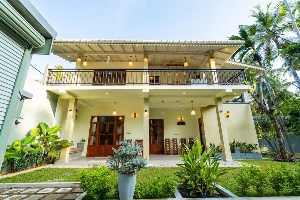Property building, Facade/entrance, Day, View (from property/room), Balcony/Terrace, Garden view