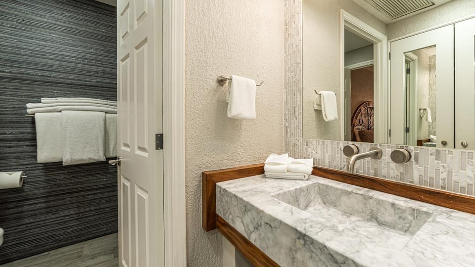 Bathroom, Bath