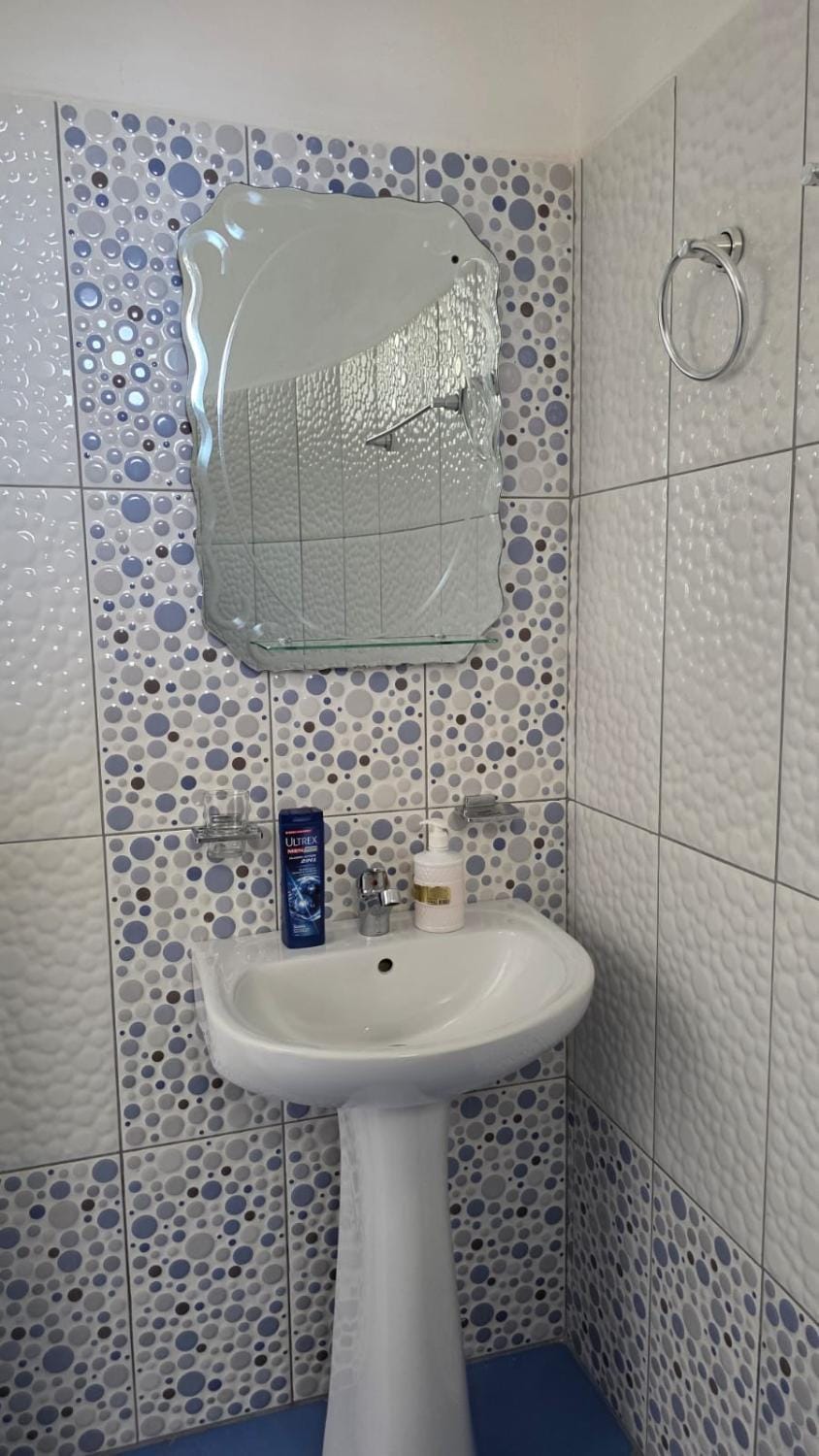 Shoreline Guesthouse Bed and Breakfast in Ksamil