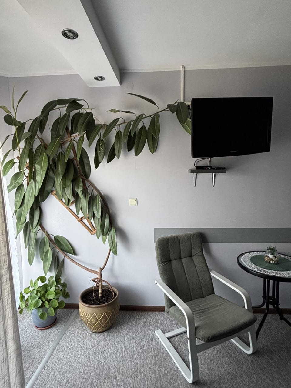 TV and multimedia, Seating area