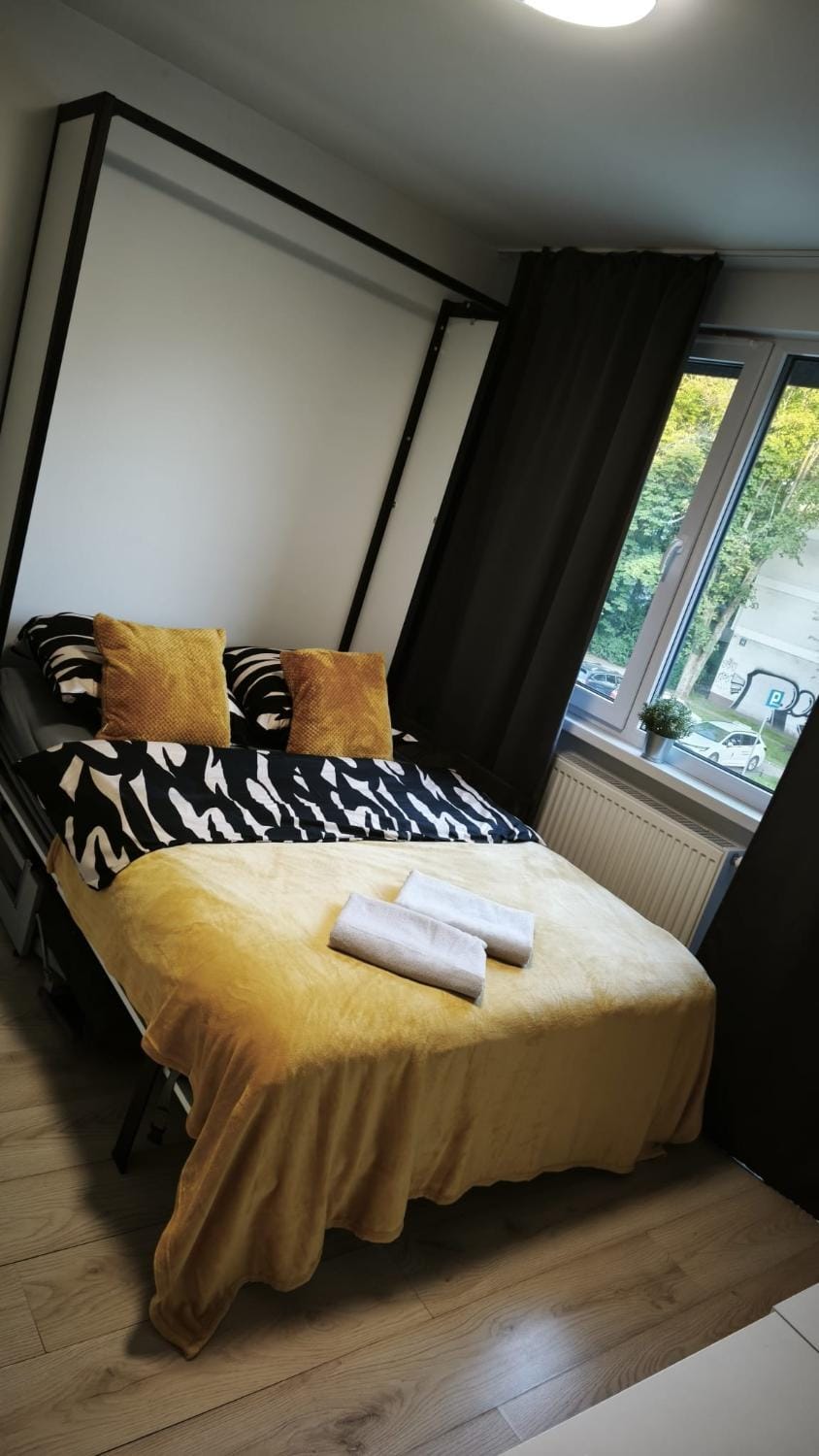 Modern Studio Batorego 18 Apartment in Warsaw