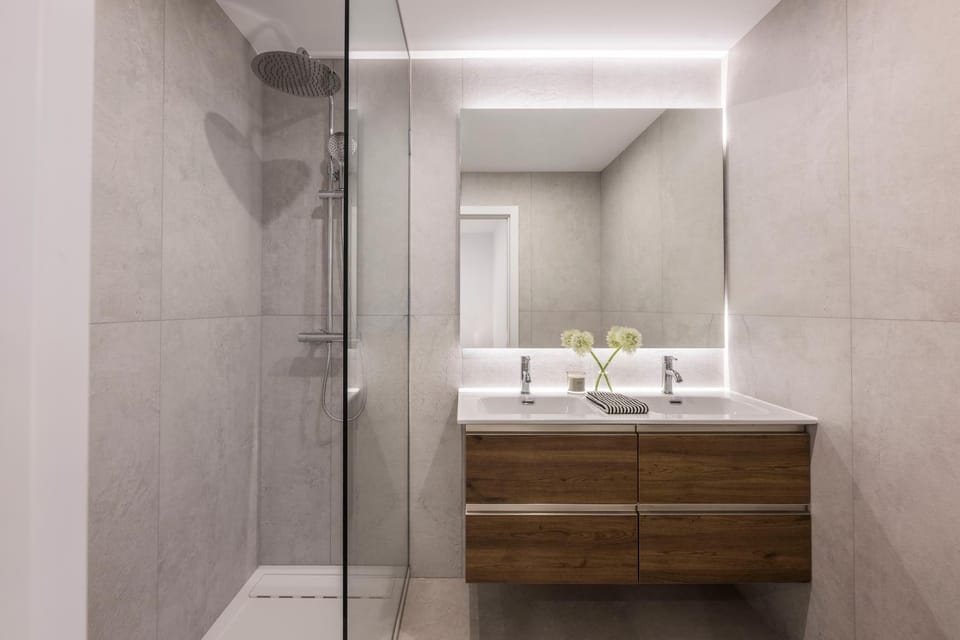 Shower, Bathroom