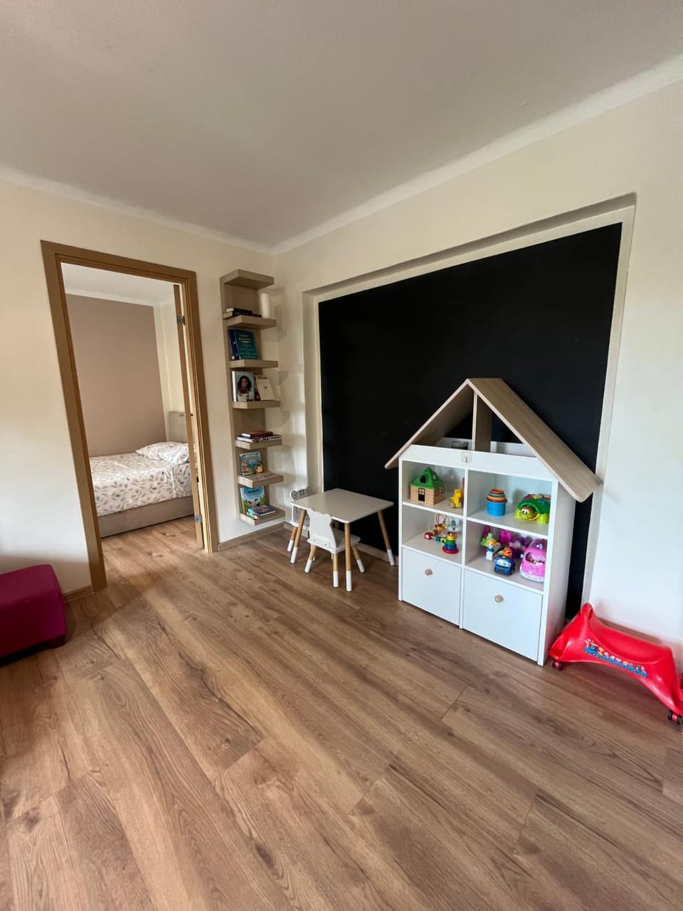 Hubane korter Kubija männimetsas, jalutuskäigu kaugusel spaast Apartment in Estonia