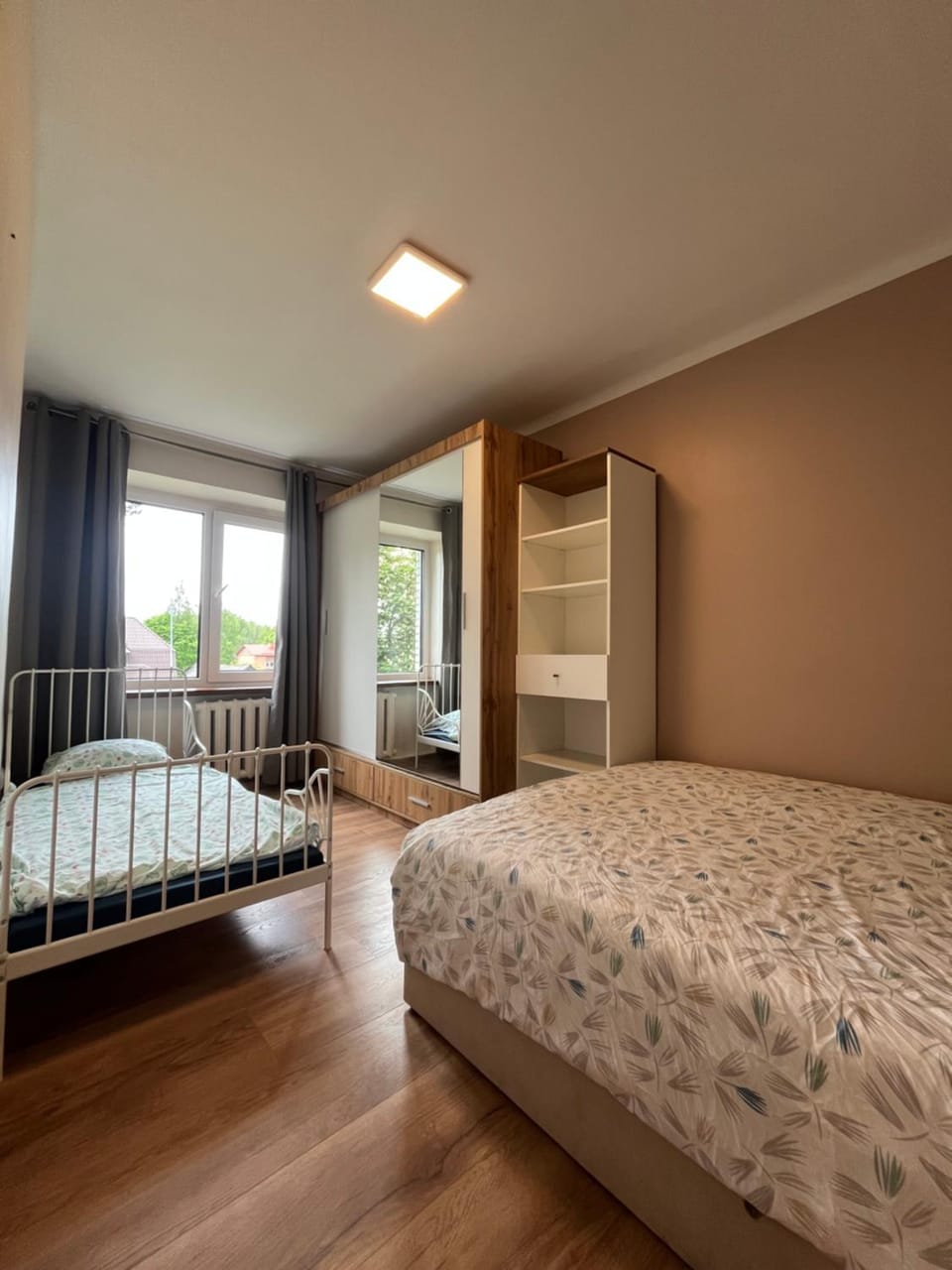 Hubane korter Kubija männimetsas, jalutuskäigu kaugusel spaast Apartment in Estonia