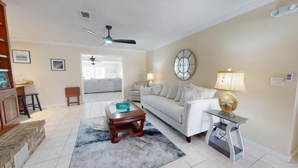 Gulf Breeze Hideaway House in Gulf Pines