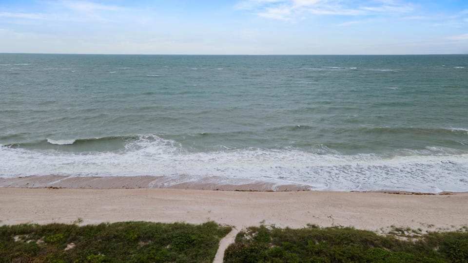 Nearby landmark, Day, Natural landscape, Beach