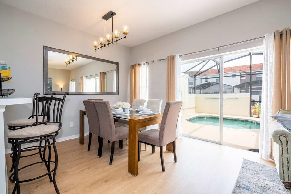 Stylish 4BR Townhome - Private Pool BBQ & Near Disney House in Kissimmee