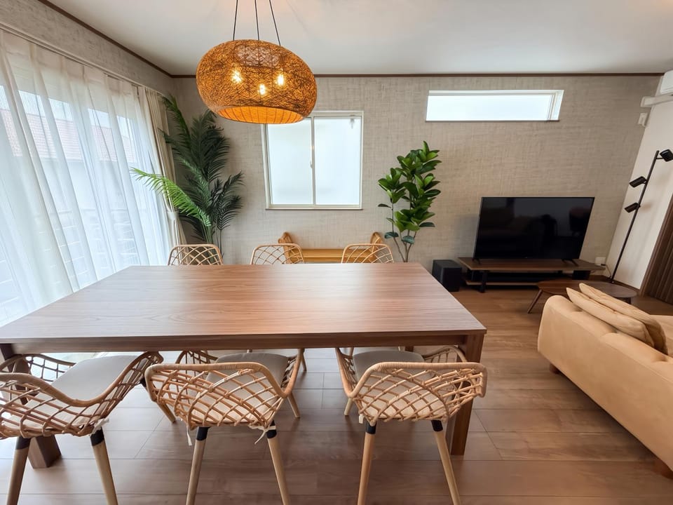 TV and multimedia, Dining area