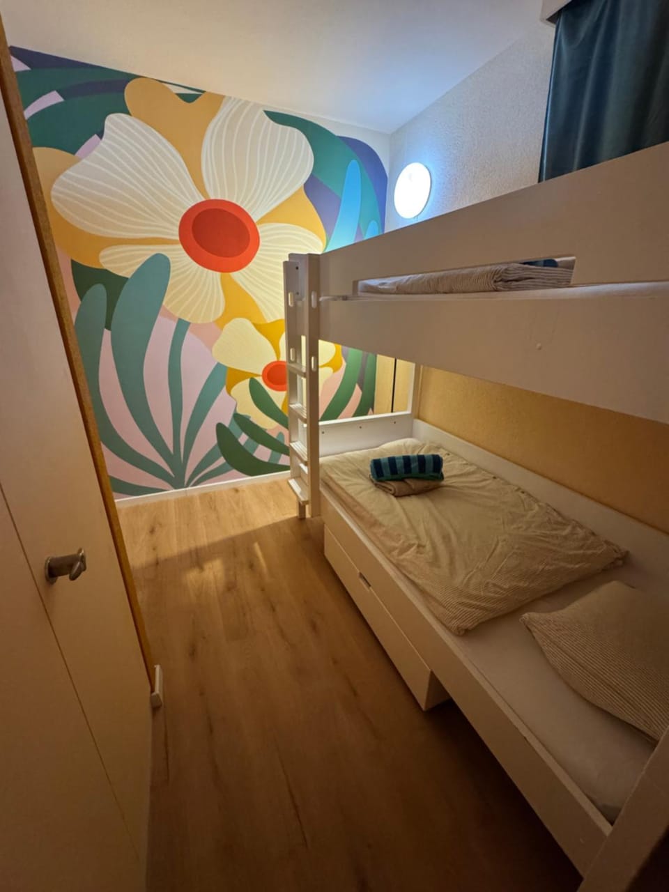 Photo of the whole room, bunk bed