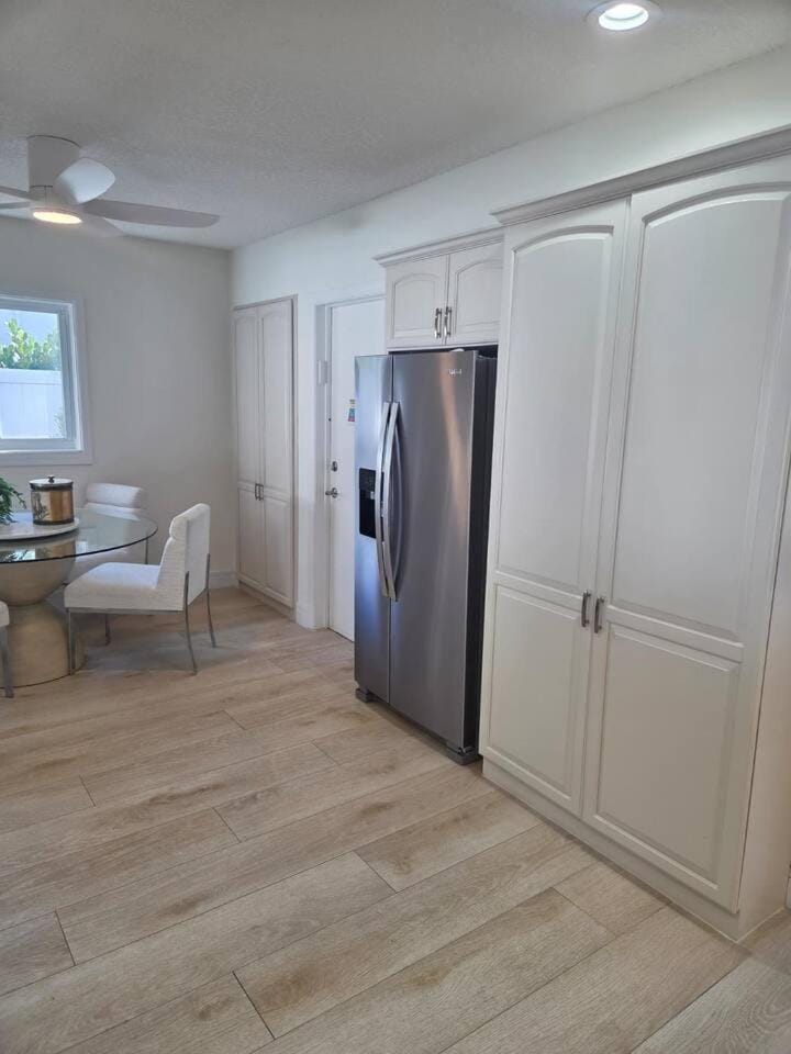 Kitchen or kitchenette, Seating area, Dining area, storage
