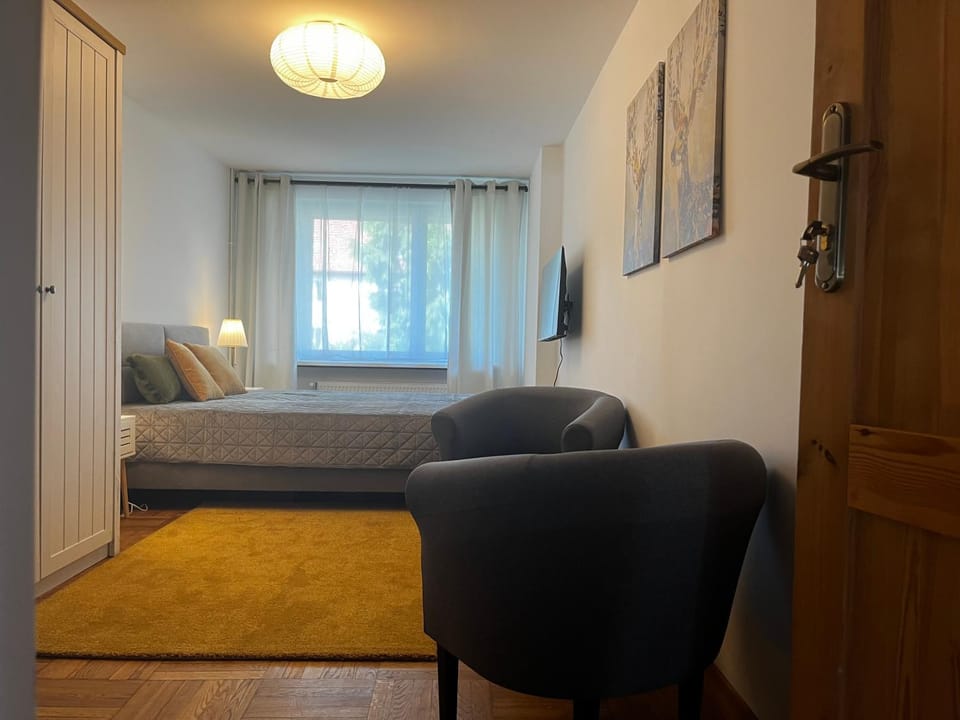 Komfortowy apartament w spokojnej okolicy - Monte 1 Bed and Breakfast in Lower Silesian Voivodeship