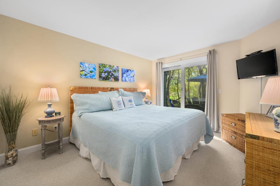 Sea Spark - Cape Escape with Pool Access House in New Seabury