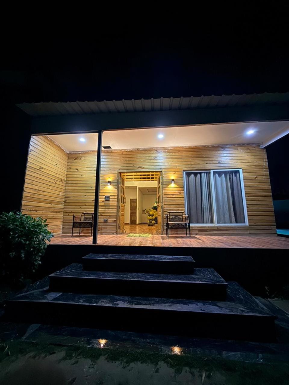Luxurious farm to stay Villa in Noida