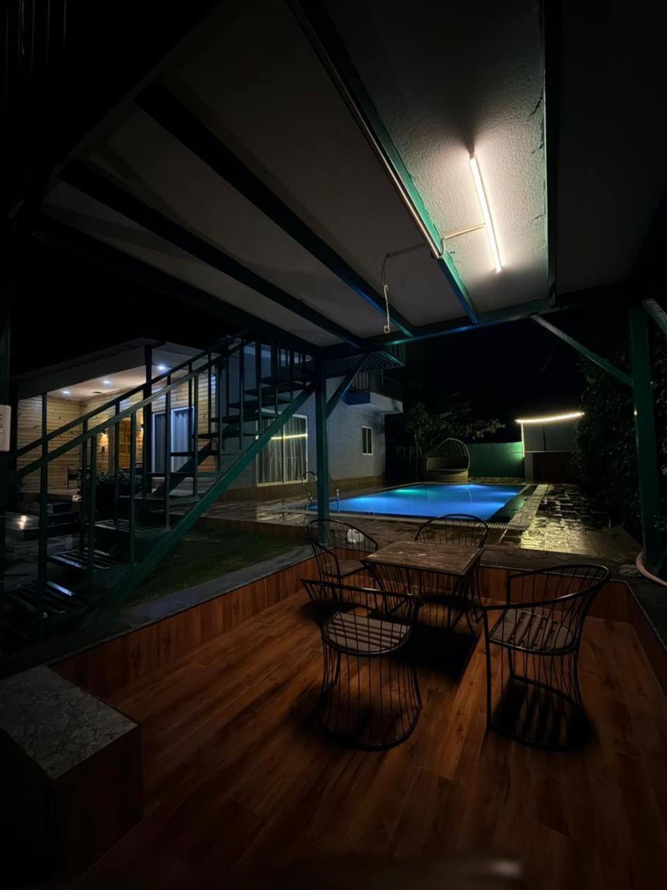 Luxurious farm to stay Villa in Noida