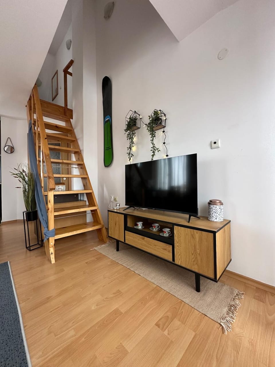 Modern Two-story 2BR Apartment Parking View Apartment in Bansko