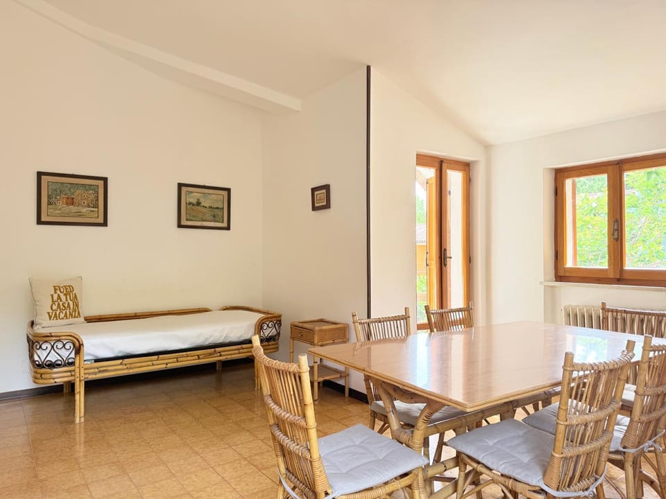 N322 - Numana, trilocale con terrazzo e posto auto vicino al mare Apartment in Numana