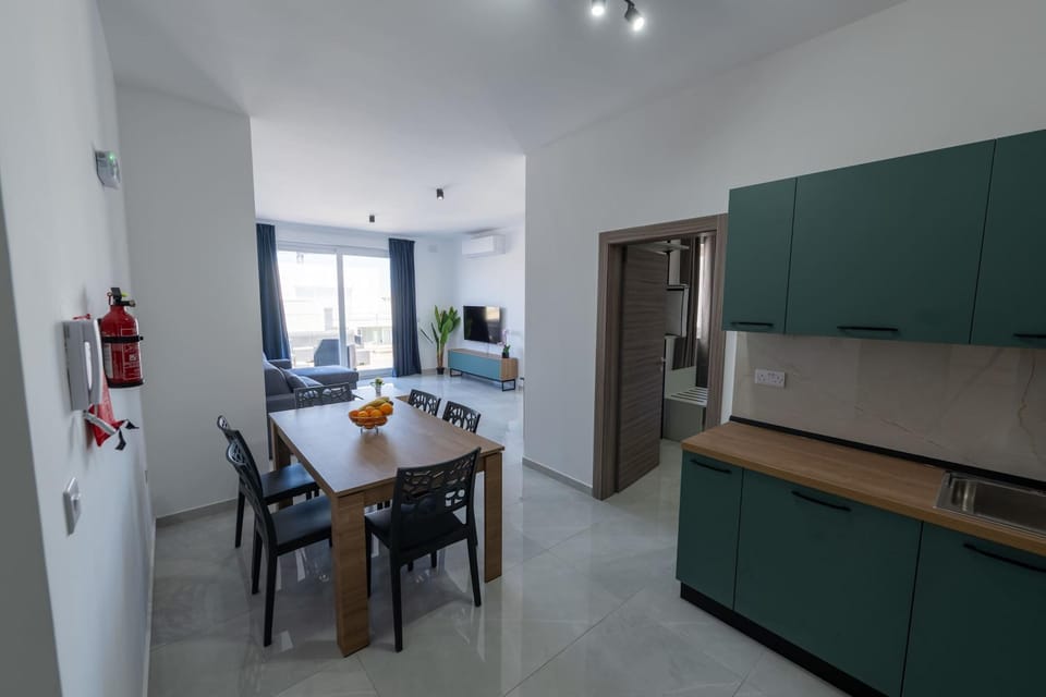 Swieqi 1BDR Luxury Penthouse with Jacuzzi Apartment in Malta