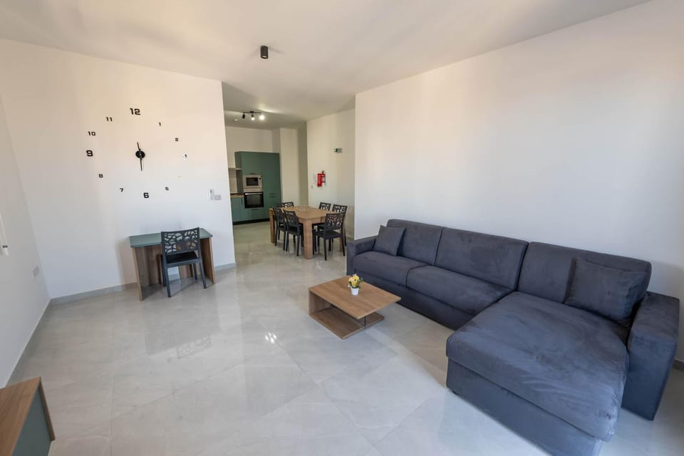 Swieqi 1BDR Luxury Penthouse with Jacuzzi Apartment in Malta