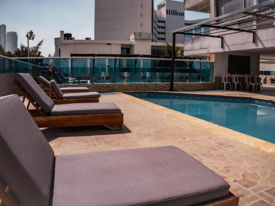 Swimming pool, Swimming pool
