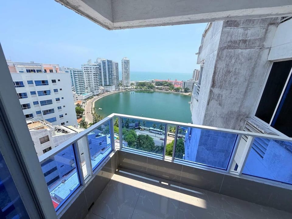 Balcony/Terrace, City view, Lake view, Sea view