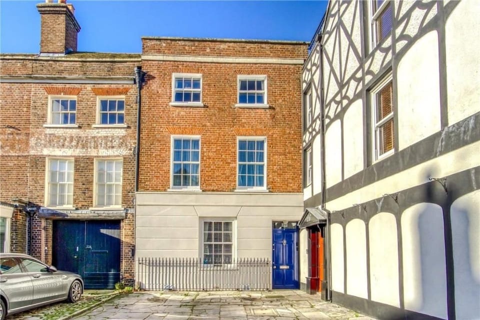 Property building, Parking