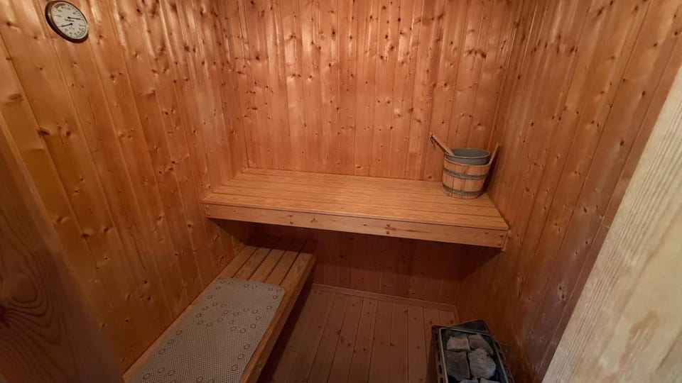 4 Personen Ferienhaus mit privatem Bootsteg, direkter Seelage, Kanu und Sauna in Otterndorf House in Otterndorf
