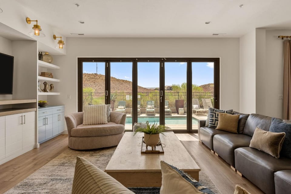 St, George Oasis home House in Washington