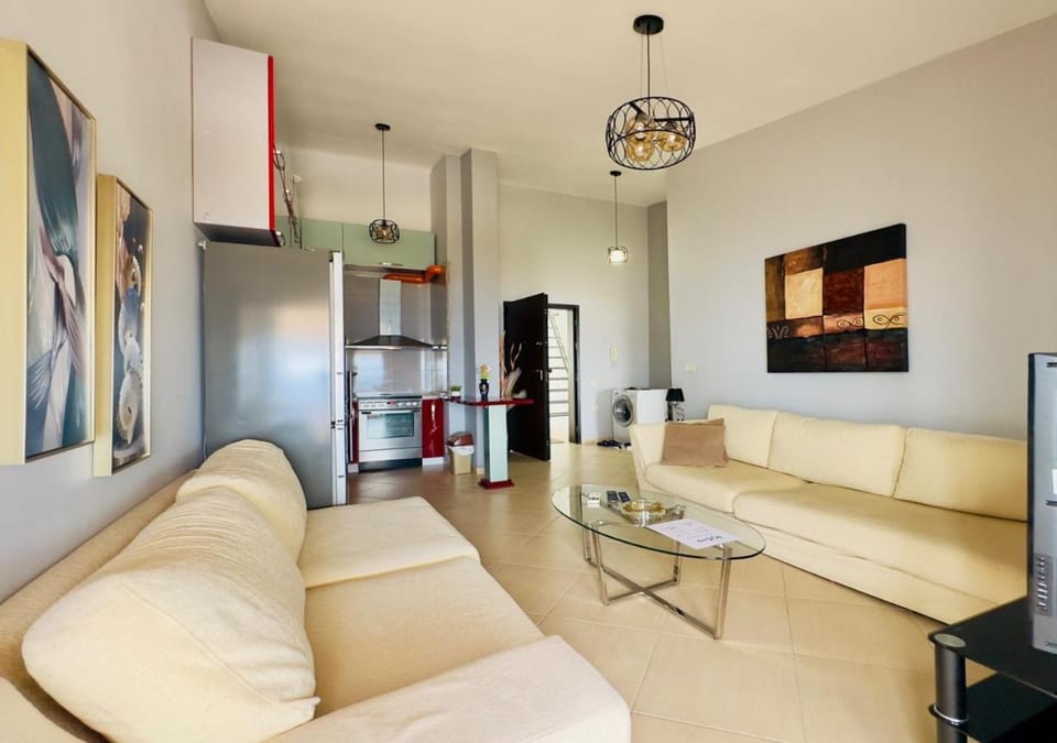 Property building, Kitchen or kitchenette, Living room, Dining area, kitchen, kitchen