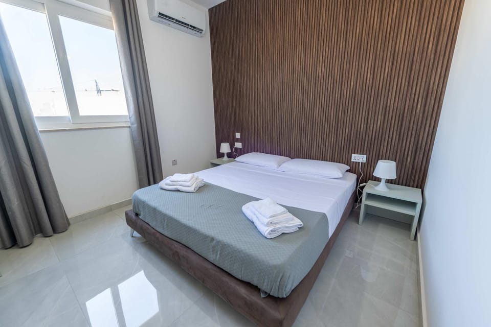 Swieqi 3BDR New Luxury Penthouse with Jacuzzi Apartment in Malta