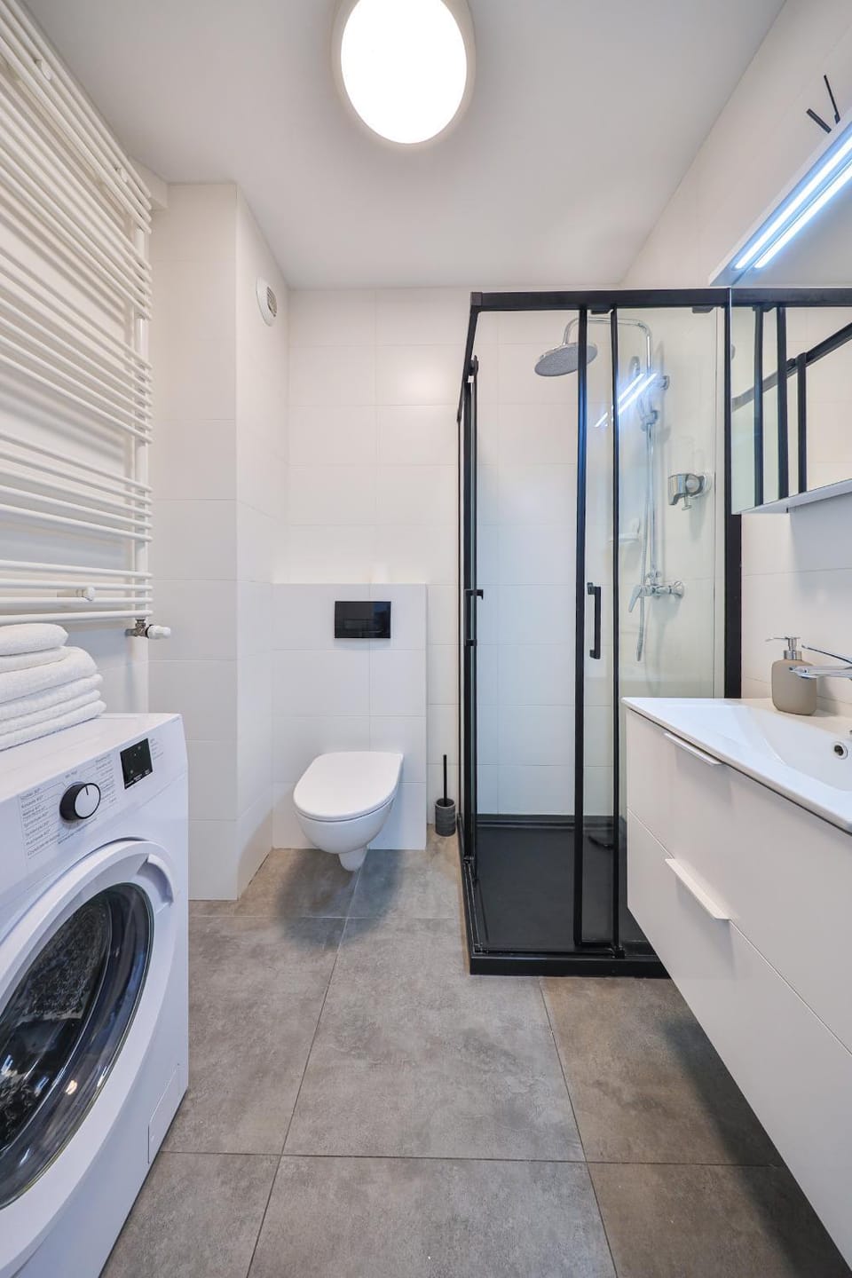 Shower, Toilet, washing machine