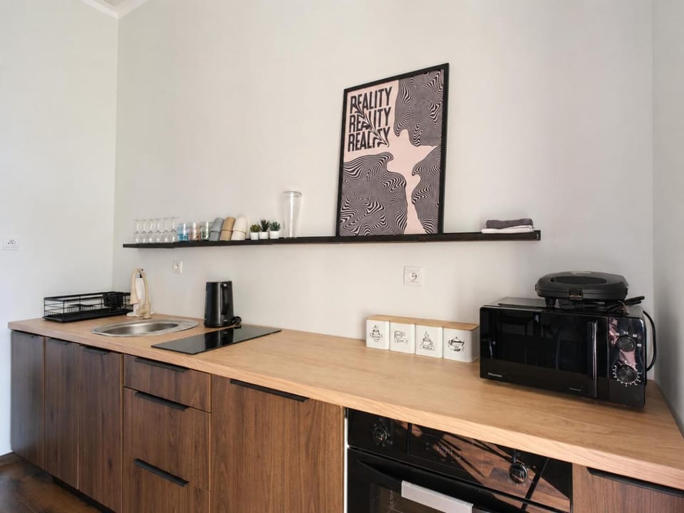 Kitchen or kitchenette, kitchen