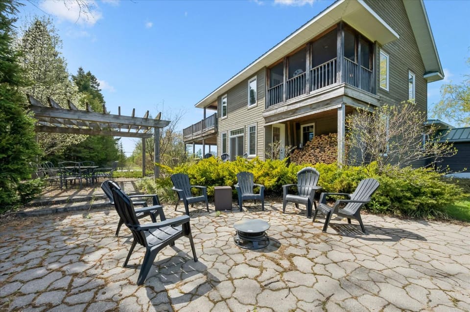 Topaz Beach Cottage AC Waterview House in South Bruce Peninsula