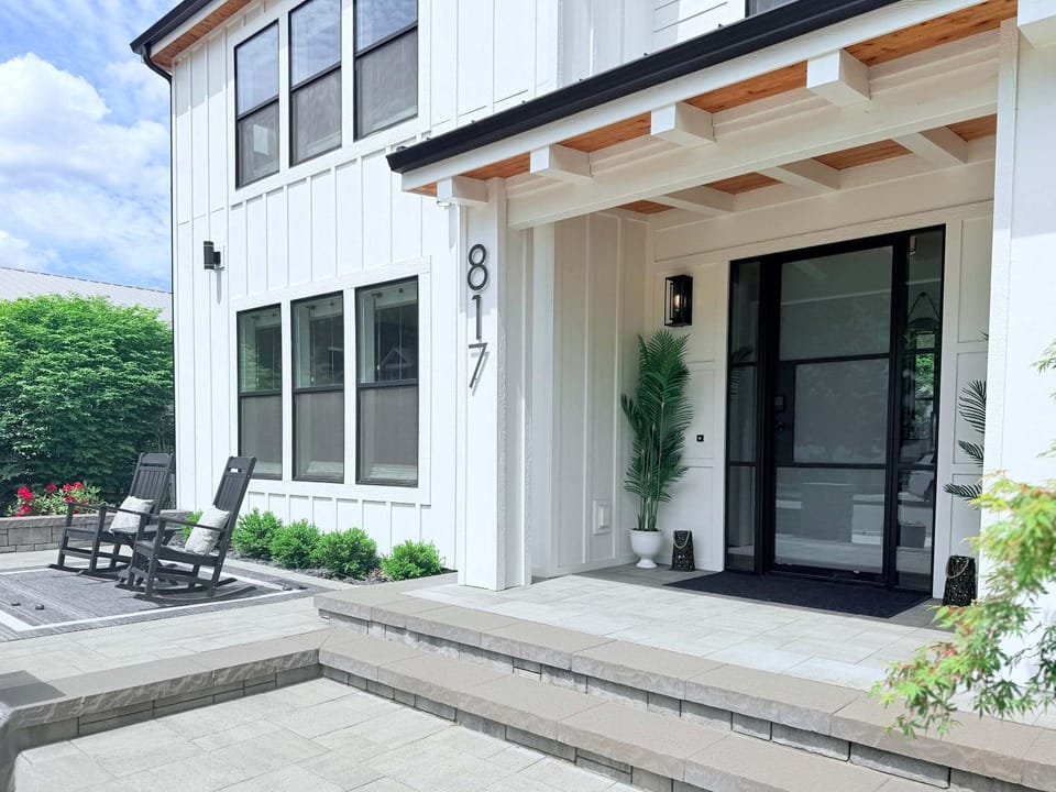 4BR Hot Tub Home Downtown CDA Walkable House in Coeur dAlene