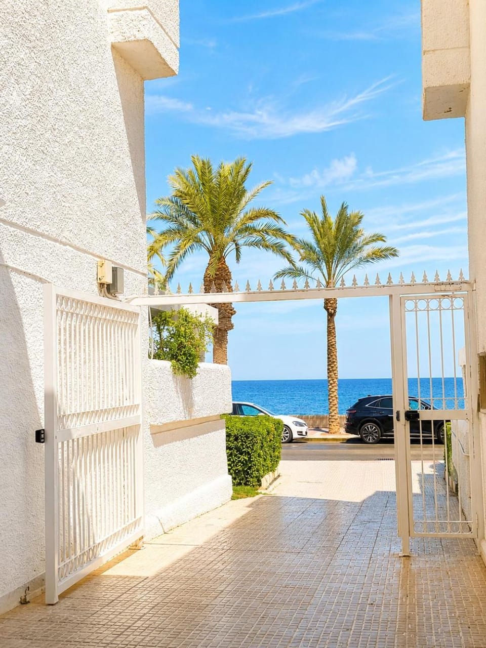 Sea Level Suites, 3 Hab, terraza con vistas al mar, salida a la playa y piscina Apartment in Aguadulce