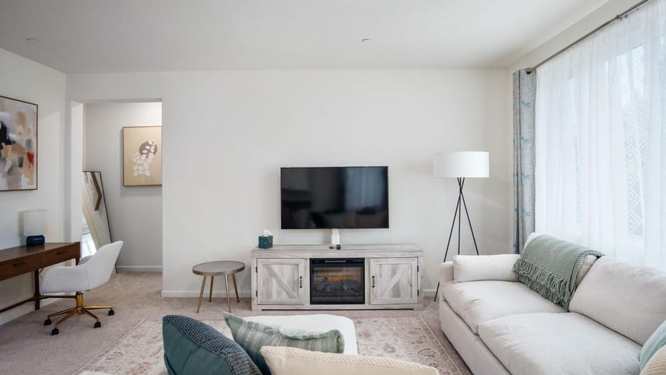 Visalia Modern Home House in Visalia