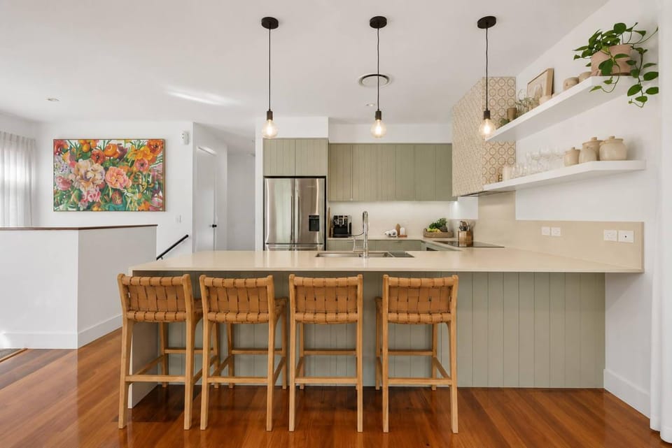 The Beachside House with Pool & Walk to Beach House in Palm Beach