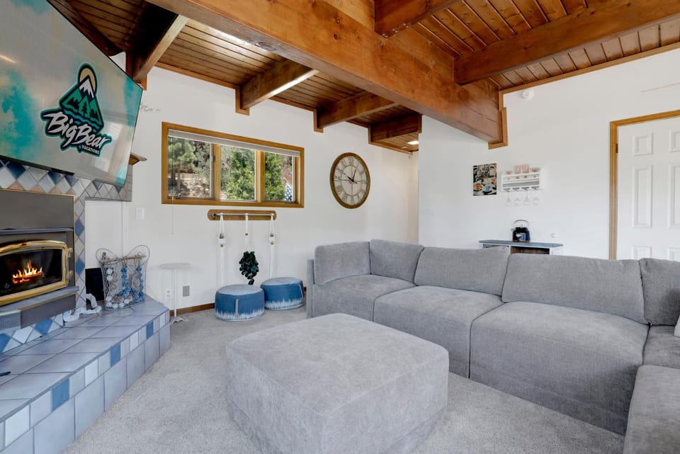 TV and multimedia, Living room, Seating area