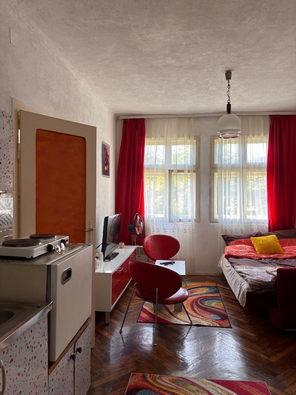 Photo of the whole room