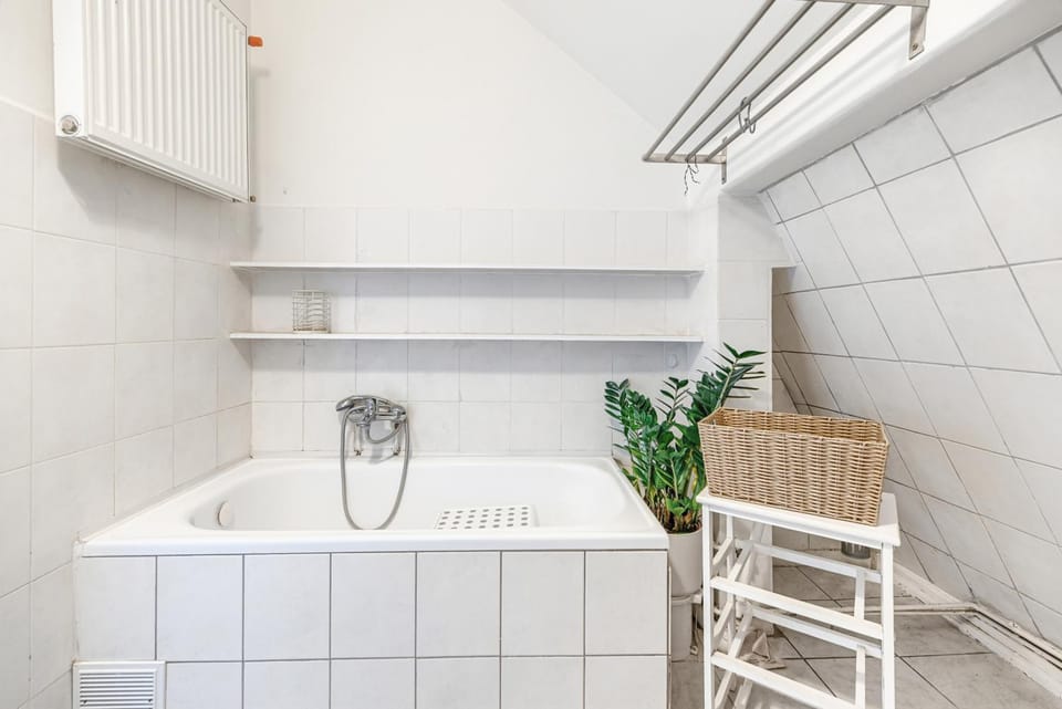 Bathroom, Bath