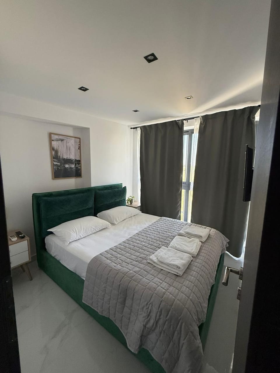 Enzo Seaside Maisonette & Pool Apartment in Halkidiki