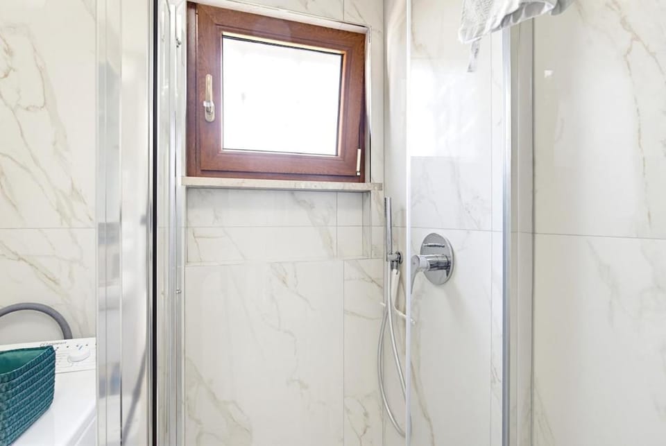HOST4U - Casa Paperotto in Peschiera del Garda Lake Apartment in Peschiera del Garda