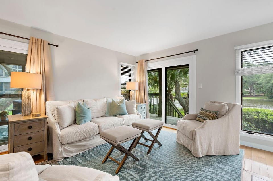 4563 Park Lake Villa in Kiawah Island