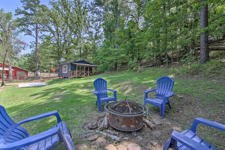 3 Waterfront Units! Lake O' the Pines Group Stay House in Lake O the Pines
