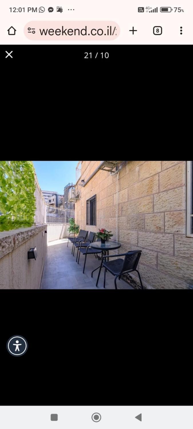 Ben yuda view 3 bdr with beatiful terrace and miklat Apartment in Jerusalem