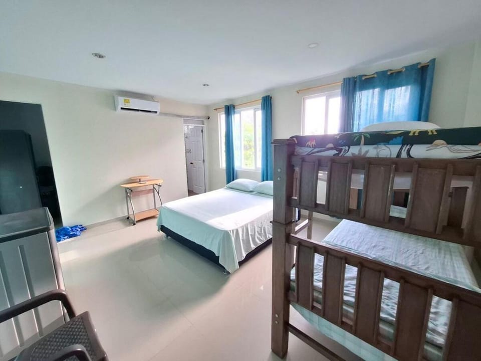Apartamento Familiar con Aire y WiFi a 9 Minutos walking Playa Spratt Bight Apartment in San Andres
