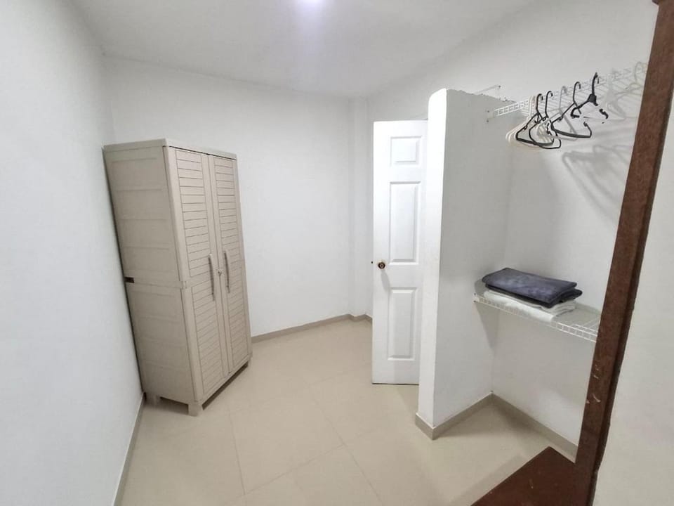 Apartamento Familiar con Aire y WiFi a 9 Minutos walking Playa Spratt Bight Apartment in San Andres