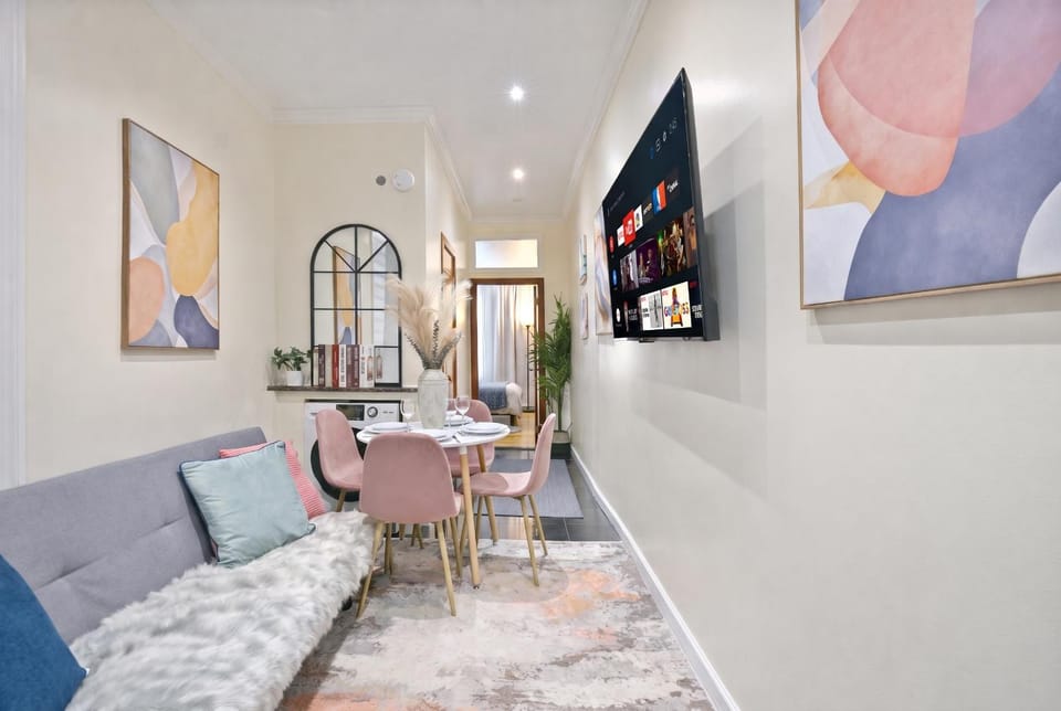 2 Bedroom Stylish Getaway Apartment in Upper West Side